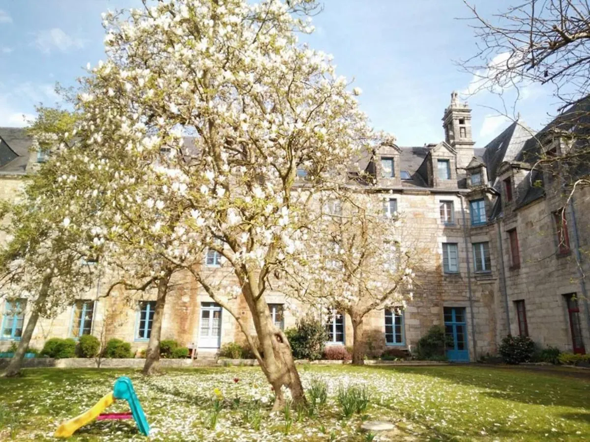 Le Manoir - Rez De Chaussee - Parking - Wifi - Centre Ville Quimper 0*,  Franciaország